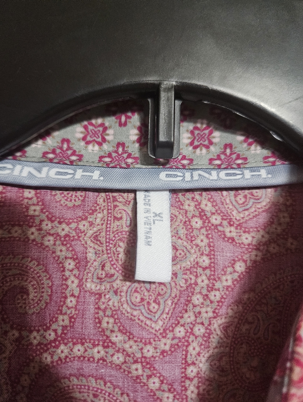 Cinch Womens Pink Paisley Western Embroidered Button Down Size XL! - Picture 2 of 6